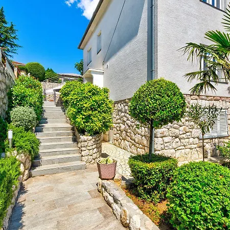 Cozy Nur 200 Meter Zum Sandstrand Mit Meerblick Und Parkplatz Apartman *
