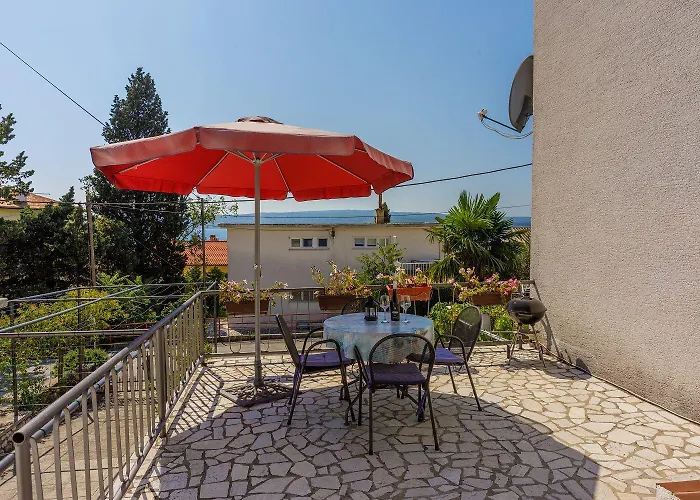 Cozy Nur 200 Meter Zum Sandstrand Mit Meerblick Und Parkplatz Crikvenica